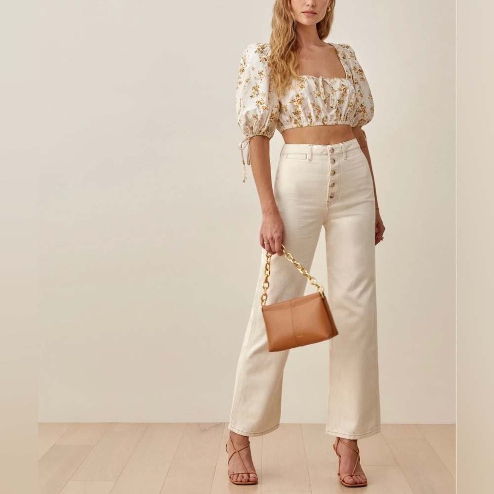 Reformation Lexi High Rise Wide Leg Jeans. Size 31. Like new. Color off white.